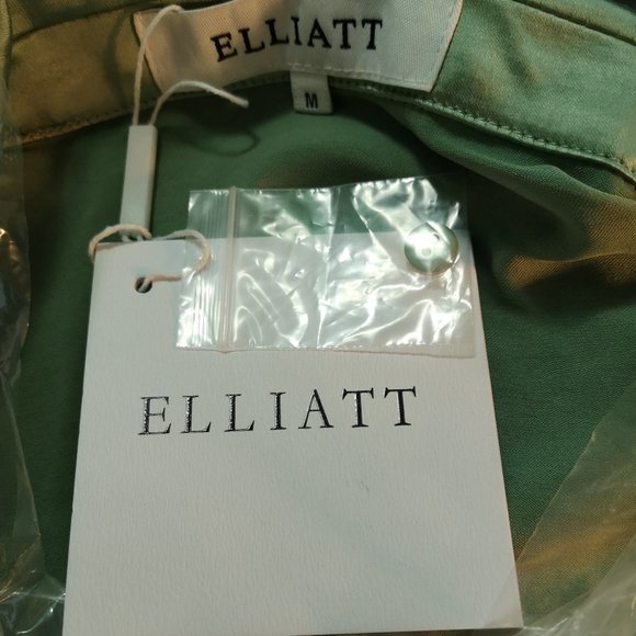 NWT - ELLIATT - Riley Shirt with Split Sleeves in Sage - Picture 5 of 5